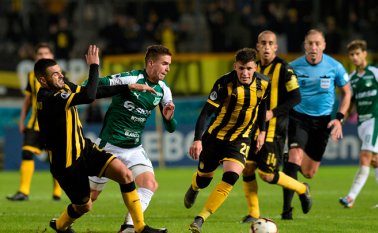 El Cali se vio sometido y cada vez más distante de la portería de Kevin Dawson. AFP