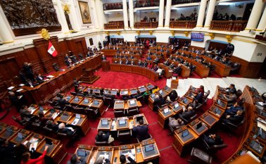 El congreso de Perú es controlado por la oposición y el presidente Martín Vizcarra carece de partido y bancada parlamentaria.
 AFP