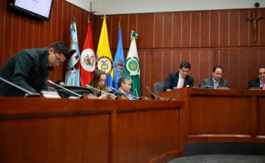 Oposición anuncia denuncias penales contra exfiscal Martínez y agentes de la DEA que grabaron el video. Colprensa