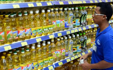 La industria del aceite superó tres años difíciles y se ha recuperado, sin embargo, se advirtió que tiene la posibilidad de convertirse en un ‘commodity’ (entrar a la bolsa).
Colprensa