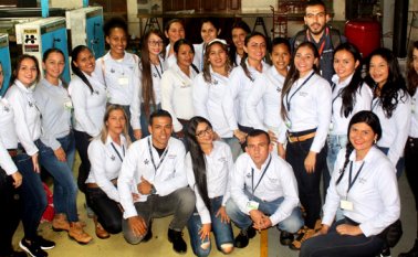 Rosabel Pérez Torrado, Eilyn Meauri Urbina, Cristofer Herrera Andrade, Liseth Pabón Bermón, Erika Yohana Buitrago, Leonardo Santos, María Caballero Ortiz, Ingrid Maldonado Ramírez, Leydy Reyes Vega, Luz  Dary Escalante, Juliana Sierra, Karen Bautista, Anyi Villamizar, Milka Guerrero, Yury Marcela Peña, Daniela Iturrez, Mariluz García Villarrreal, Yenni Chaustre Torres, Diana Atuesta, Zoila Rosa Vargas Marín, Karen Rincón Guerrero y el instructor del Sena, Edwin Sayed Vera Gamboa. La Opinión