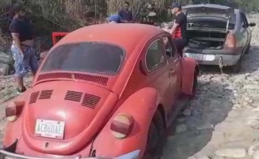 Este año la polfa ha incautado, solo en trochas, 99 carros de contrabando que se pretendió ingresar para comercializarlos en Cúcuta.
 Cortesía