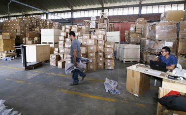 La medida busca brindar seguridad jurídica a los empresarios y que se hagan nuevas inversiones. Archivo / La Opinión