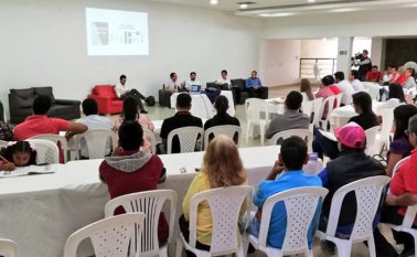 A los debates asistieron funcionarios de Migración Colombia y los senadores Antonio Sanguino y Alberto Castilla. Cortesía