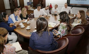 En el encuentro se explicó la necesidad de generar empleo para la población venezolana. Cortesía