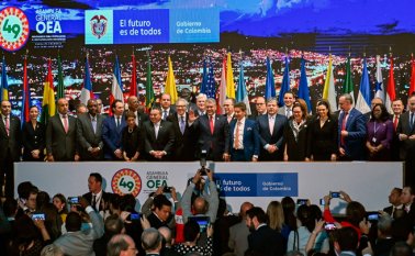 Duque pidió "al resto del continente" adoptar un "estatus temporal de protección migratoria" que le permita a los venezolanos acceder a todos los bienes y servicios para "aliviar" su situación. AFP