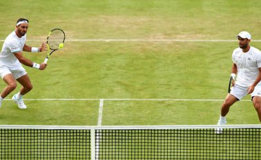 Los colombianos Sebastián Cabal y Robert Farah alcanzaaron su primera final en césped antes de Winblendon. Fedecoltenis