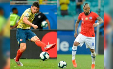 James Rodríguez y  Arturo Vidal. AFP
