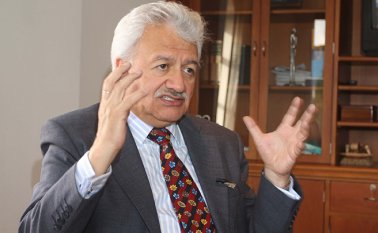 El excongresista Everth Bustamante no tuvo los votos suficientes para llegar por Colombia a ocupar un lugar en la Comisión Interamericana de Derechos Humanos. Archivo / La Opinón