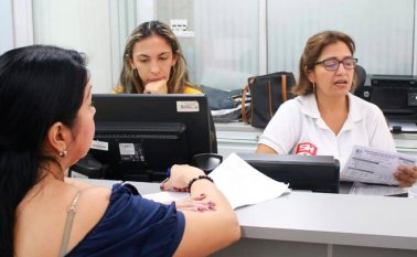 De esta manera, lo que se buscó fue favorecer a la población que menos salario recibe, dijo el presidente del Concejo, Leonardo Jácome. Orlando Carvajal