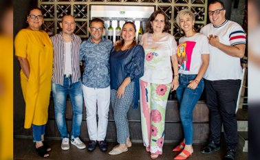 Zuly Niño, Alex Ferré, Rafael Páez, Dennys Caicedo, Ana Milena Mutis, la diseñadora de joyería Maribel Ochoa y Jhon Jairo Ortiz. Cortesía