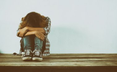 Una poderosa mezcla de antidepresivos y licor consumió Ángela Mondoñedo*, una sobreviviente de suicidio. Foto ilustración/Shinyi Shimizu - Universidad Simón Bolívar