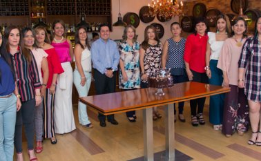 Leidy Vargas, Gladys Jaimes, Eddy Salazar, Almanury Pérez, Liliana Muñoz, Nelson Ramón, Antonio Niño, Jorge Peñaranda, Vilma Mora, Germán Ramírez, Handy Pacheco, Ángela Argüello, Leonardo Torres, ingeniero Omar Pedraza, Delia Contreras, Jairo Fajardo, Carolina Aristizabal, Eduar Pineda, Belkys Ortega, Hilda Ayala, Consuelo Silva y Yomaira Carmargo. Luis Alfredo Estévez