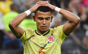 El error provocó presuntas amenazas de muerte al defensa a través de las redes sociales. Archivo