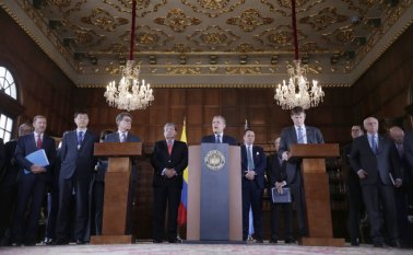 El mandatario manifestó que en reunión privada con los miembros del Consejo de Seguridad, les pudo explicar los esfuerzos que se han hecho para sacar adelante los 26 proyectos con enfoque territorial en los sitios priorizado por haber sido azotados por la violencia. Colprensa