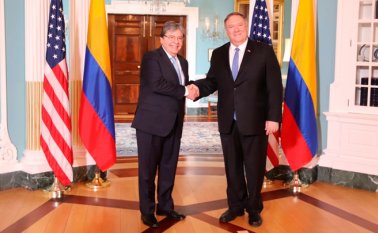 Carlos Holmes Trujillo y Mike Pompeo. Colprensa