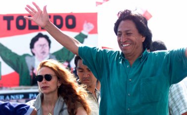 Alejandro Toledo, en campaña política en Lima. AFP
