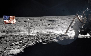 Miles de sitios en internet que cuestionan la realidad de la misión de Apolo 11. Archivo