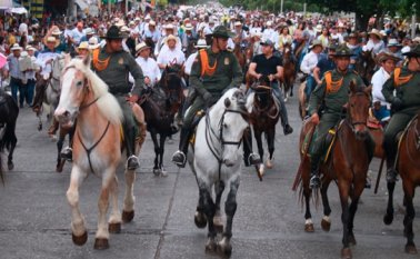 La cabalgata concentró la atención de los cucuteños a lo largo del recorrido que finalizó en la avenida Los Libertadores. Cortesía para La Opinión