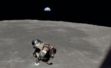 "Esa es la meta, que en el 2024 volvamos a la Luna y si no se presentan problemas así se hará", dijo Iván Ramírez. AFP