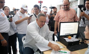 Hernando Acevedo aspira llegar a la Alcaldía de Cúcuta. Alfredo Estévez y Cesar Obando