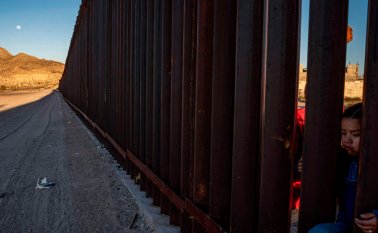 Bajo la figura de ‘emergencia nacional’, con el fin de eludir al Congreso, el mandatario norteamericano solicitó los recursos en febrero del presente año. AFP