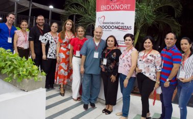 Sergio Yáñez, Didiana Navas, Luis Sepúlveda, Ximena Castro, Edna Rivera, Catherine Castro, Henry Parra, Jéssica Rolón, Adriana Herrera, Blaneth Reina, Hernando Saltarín y Martina Prada, miembros de Endonort. Juan Pablo Cohen