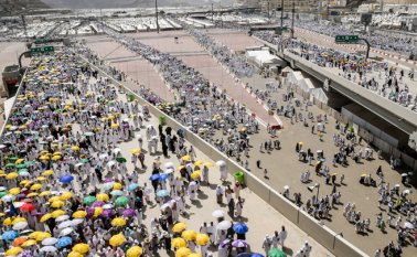 2,5 millones de musulmanes de diferentes países del mundo llegan a La Meca, en Arabia Saudita, a cumplir con su peregrinaje y con el ritual de lapidación. AFP
