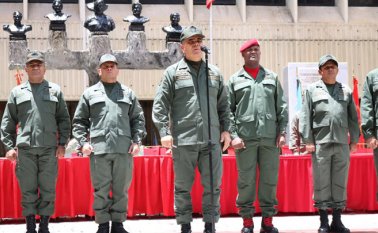 Desde el Fuerte Tiuna, el ministro de Defensa de Venezuela, general Vladimir Padrino López, rechazó el bloqueo económico impuesto al país por el gobierno estadounidense. AFP