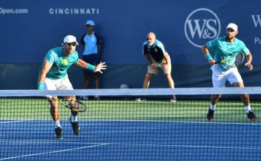 Vencieron al croata Mate Pavic y el brasilero Bruno Soares por 6-3 y 6-2, en 56 minutos. Fedecoltenis
