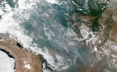 Imágenes satelitales muestran el desplazamiento de la contaminación generada por los incendios en la Amazonía. Foto: NASA Worldview, Earth Observing System Data and Information System (EOSDIS). Caption: Lynn Jenner.