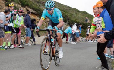 La regularidad de Miguel Ángel López en 2019 hace soñar con grandes cosas en la Vuelta a España que comienza este sábado con los colombianos como favoritos. Archivo