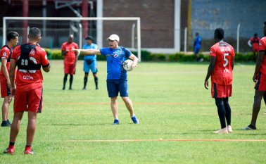 Se cree que por al menos las próximas tres semanas no podrán ser tenidos en cuenta por el entrenador motilón. Archivo