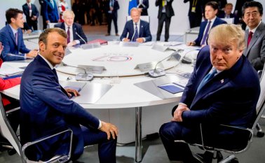 Los presidentes Emmanuel Macron (Francia) y Donald Trump (Estados Unidos) asistieron este lunes a una sesión de trabajo sobre economía internacional y comercio.