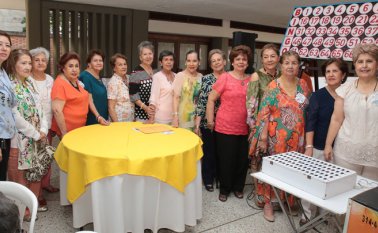 Integrantes del Costurero Litúrgico. César Obando