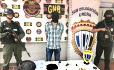 Sneider C., de 20 años de edad, quien no portaba documentos al momento de la detención. La Nación