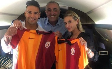 El colombiano estaría hasta 2022 con el club turco, con un salario de unos 16 millones de euros. Tomada de Twitter @RICHENAO