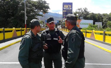 Maduro confirmó el despliegue de tropas en esas zonas y la puesta en marcha de un sistema de misiles. Archivo