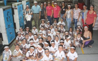 Jhany González, Yennifer Aponte, Dylan Ascanio, Yandry Barreto, Valentina Blanco, Santiago Buendía, Shairon Carvajal, Cristhiam Contreras, Fernando Cortés, Gabriela Espinel, Daniela García, Andrés Gaviria, David Higuera, Celeanny Manaure, Andrés Manosalva, Mariangel Meneses, Sarah Peñaloza, Adrián Polentino, Salomé Sánchez, Dayleth Yaruro, Sofía Ayerbe, Jhon Becerra, Yainer Beltrán, Yeilyn Castellanos, Santiago Castro, Dylan Colmenares, Andrés Cruz, Nazareth  Álvarez, Nikolás García, Yeider Gómez, Gabriela Granados, Gerard Gutiérrez, Mariangel Ibarra, Yisel Márquez, Sharlison, Molina, Alexander Mora, Sharol Rincón, Valerie Sarmiento, Matías Suarez, José Vanegas, Elián Velasco, Jhon Vergel. Padres de familia asistentes: Diana Patricia, Yoselin Rincón, Mongui Torres, María Valderrama, Diana Castillos, Martha Moreno, Alba Arango, Bellanid Arias y Johanna González. La Opinión