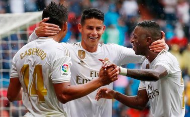 El jugador colombiano James Rodríguez, quien estuvo a punto de salir del Real Madrid se ha convertido en una ficha importante para el club blanco esta temporada. Twitter
