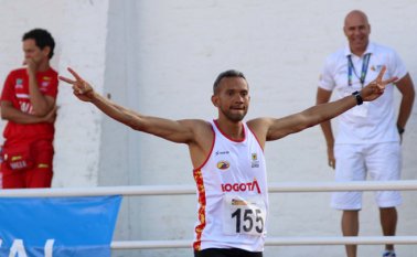 El proyecto de ley de Arroyave plantea además creación de un régimen diferenciado para las futbolistas profesionales en las ligas femeninas, en condiciones similares al incentivo ‘Glorias del deporte’. Colprensa