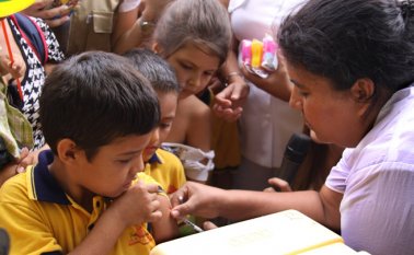 El servicio de vacunación no se ha dejado de cumplir a la población venezolana, pese a la alta cartera del Gobierno Nacional con Imsalud. Juan Pablo Cohen