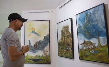 Los ganadores recibirán estímulos para fortalecer su quehacer artístico. Alfredo Estévez/La Opinión