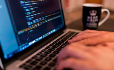 Ecuador reconoce y garantiza el derecho de las personas a la privacidad de sus datos, pero carece de una ley que los proteja. Pixabay referencial