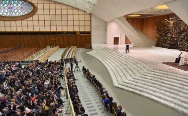 Bajo el lema: Amazonía casa común, han sido organizados en varios lugares del Vaticano encuentros, conferencias, exposiciones y peregrinaciones dedicadas a los problemas de la cuenca amazónica.
AFP
