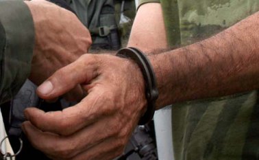 A los alcaldes, el consejero de paz y los demás detenidos la Fiscalía también les formuló cargos por interés indebido en la celebración de contratos.  Archivo