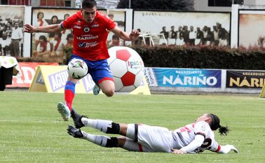 El equipo motilón tuvo dos errores defensivos que le significaron goles y cayó 2-1 ante el Deportivo Pasto en la fecha 13 de la Liga. Colprensa