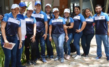 Tatiana Mora, Robert Eduardo Esparza Meza, Marina Martínez Escalante, Erwin León Cepeda, Alexandra Tarazona Espinel, Alba Lucía Parada Reyes, María Fernanda Rodríguez González, Haidy Karina Carreño, Lenny Rocío Peñaloza y Juan Carlos Camargo Flórez. Cortesía de Alfonso Cárdenas