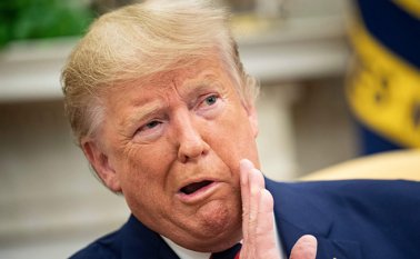 "Biden y su hijo son unos verdaderos delincuentes", sentenció Trump. AFP