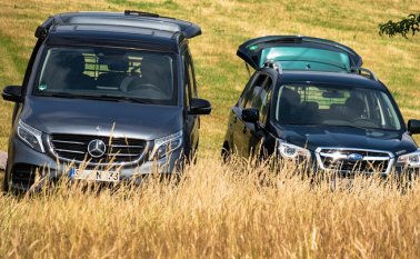 La bebé fue descubierta desnuda, cubierta de excrementos e incapaz de mantener la cabeza erguida en el coche de su madre. Pixabay referencial